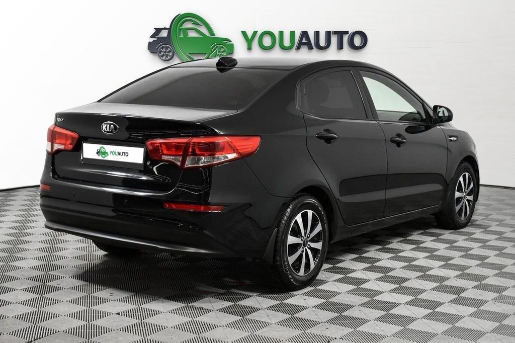 Kia Rio 2016, черный