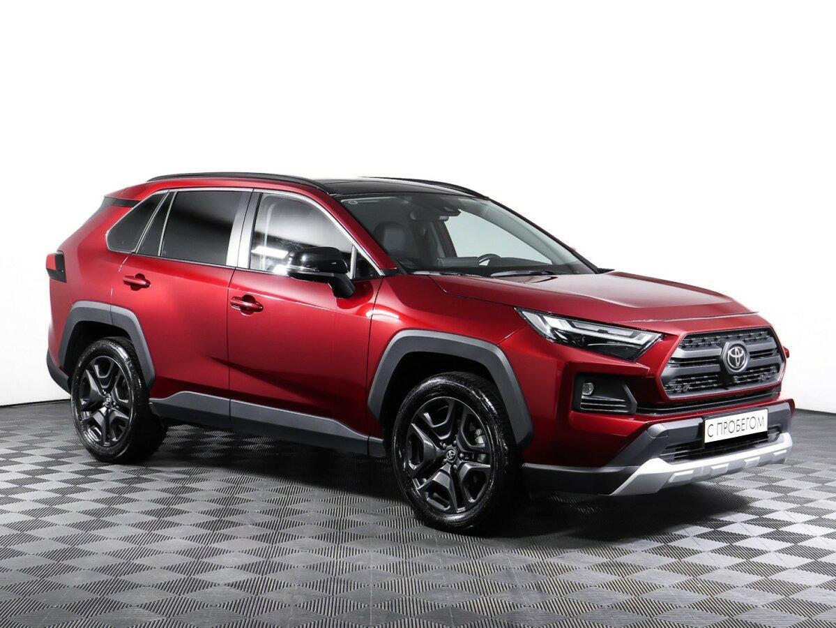 Toyota RAV4 2023, красный