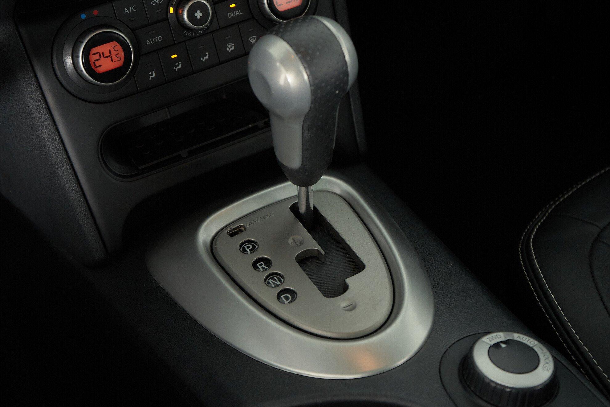 Nissan Qashqai+2 2013, белый
