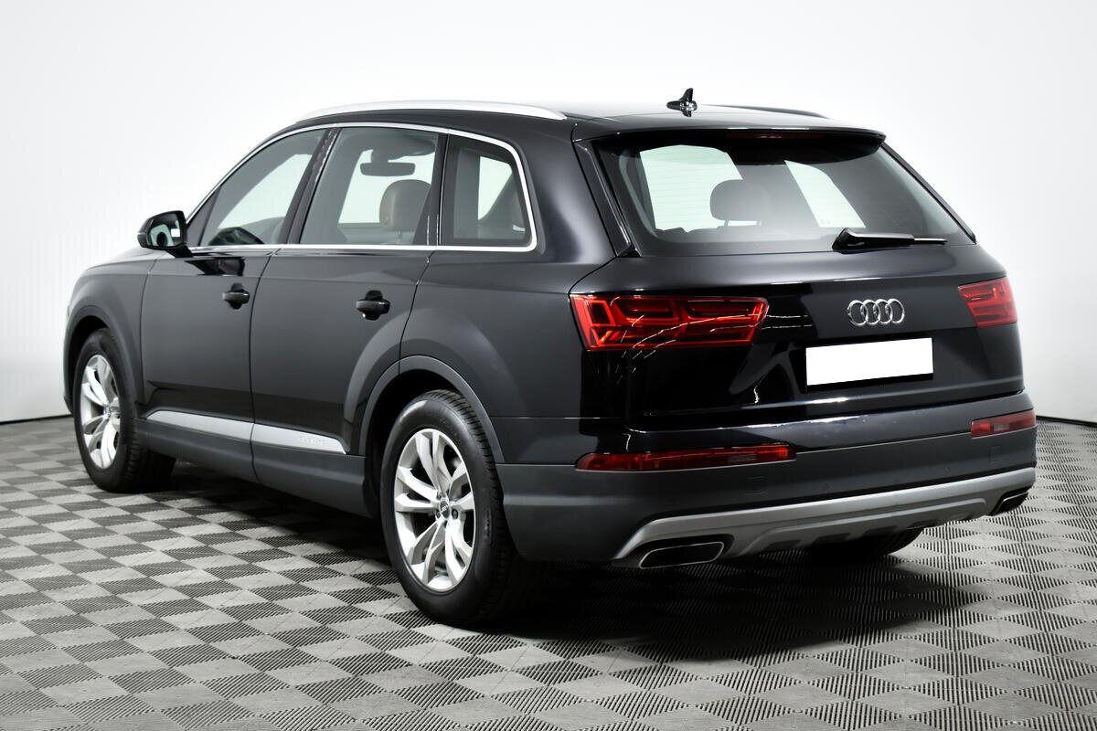 Audi Q7 2018, черный