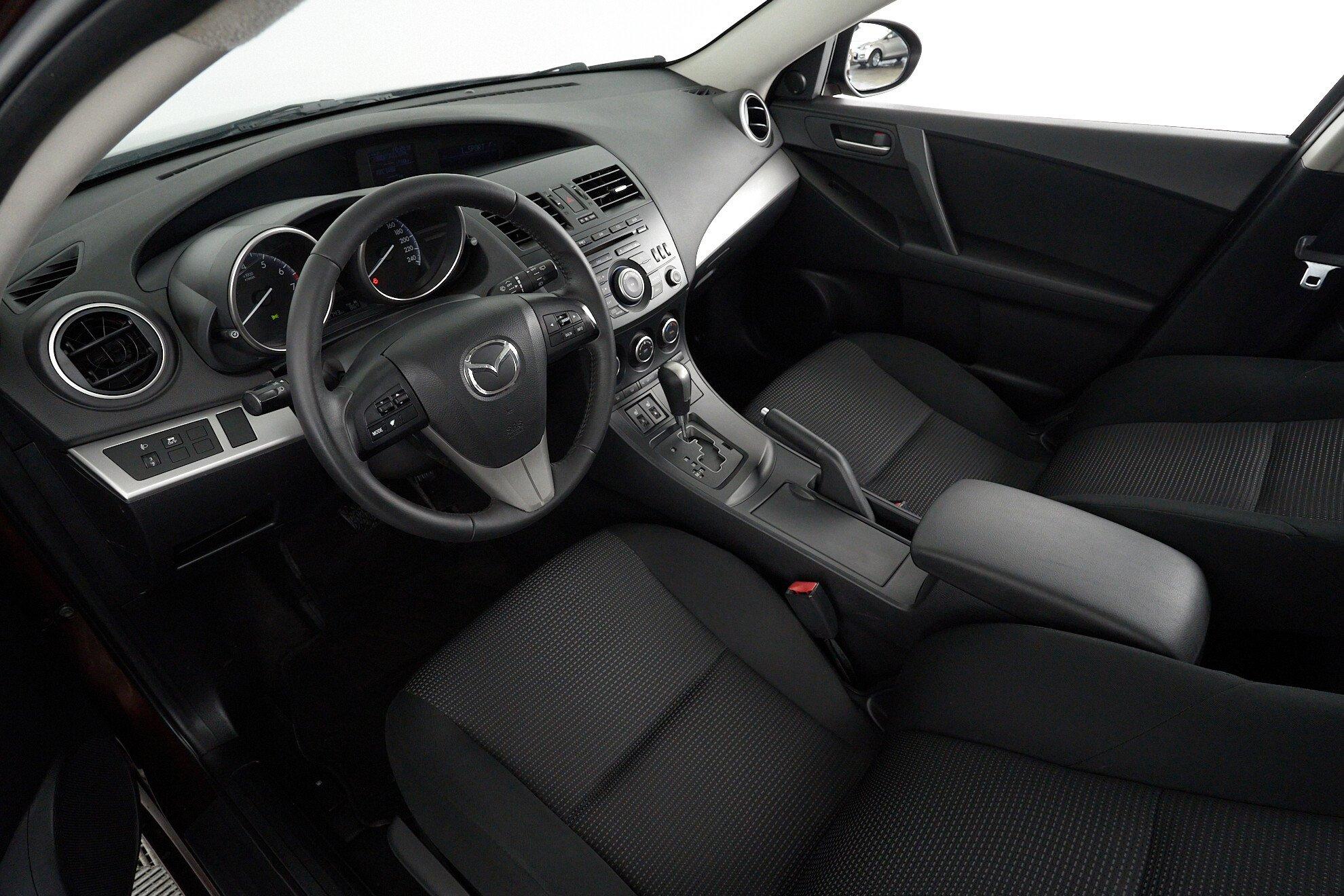Mazda 3 2012, коричневый