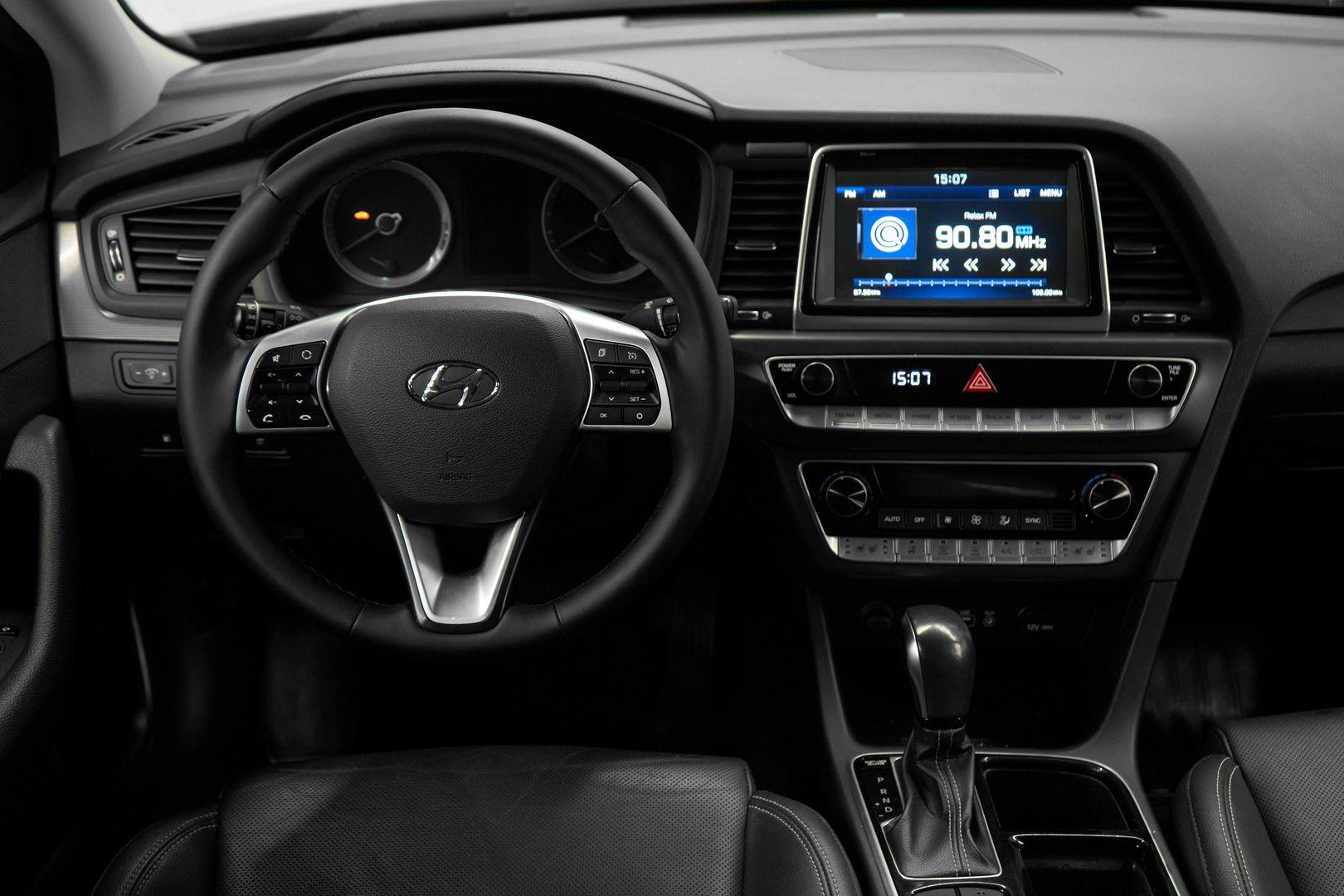 Hyundai Sonata 2018, черный