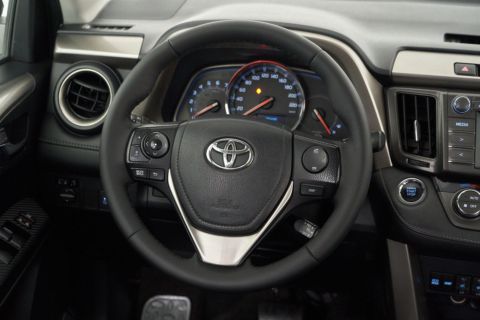 Toyota RAV4 2013, черный