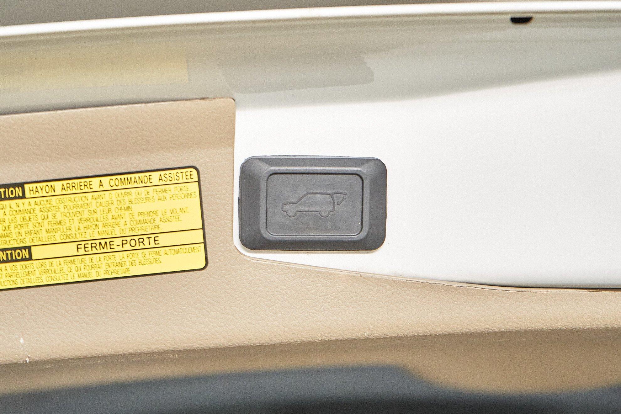 Toyota Highlander 2012, белый
