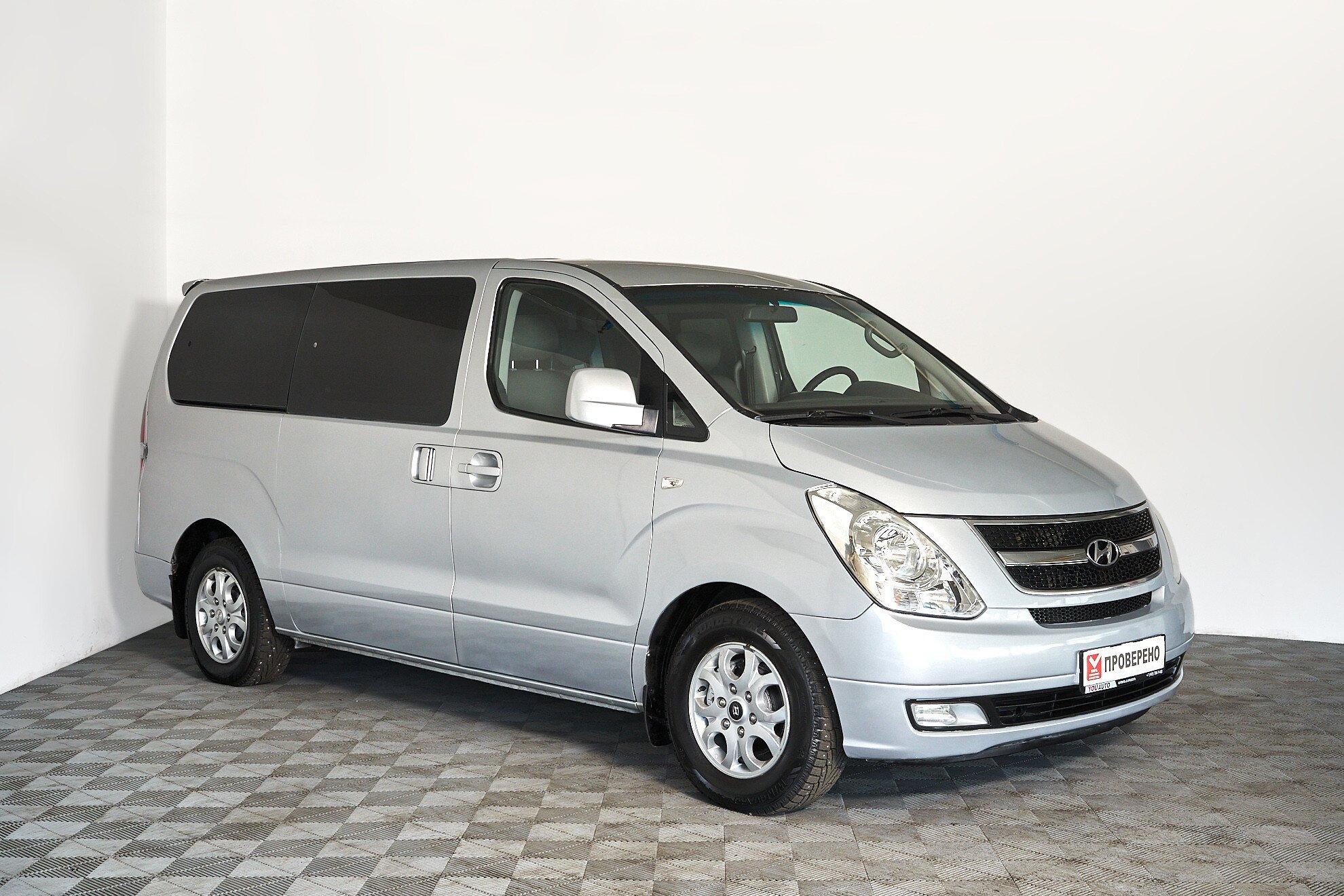 Hyundai Grand Starex 2008, серебряный