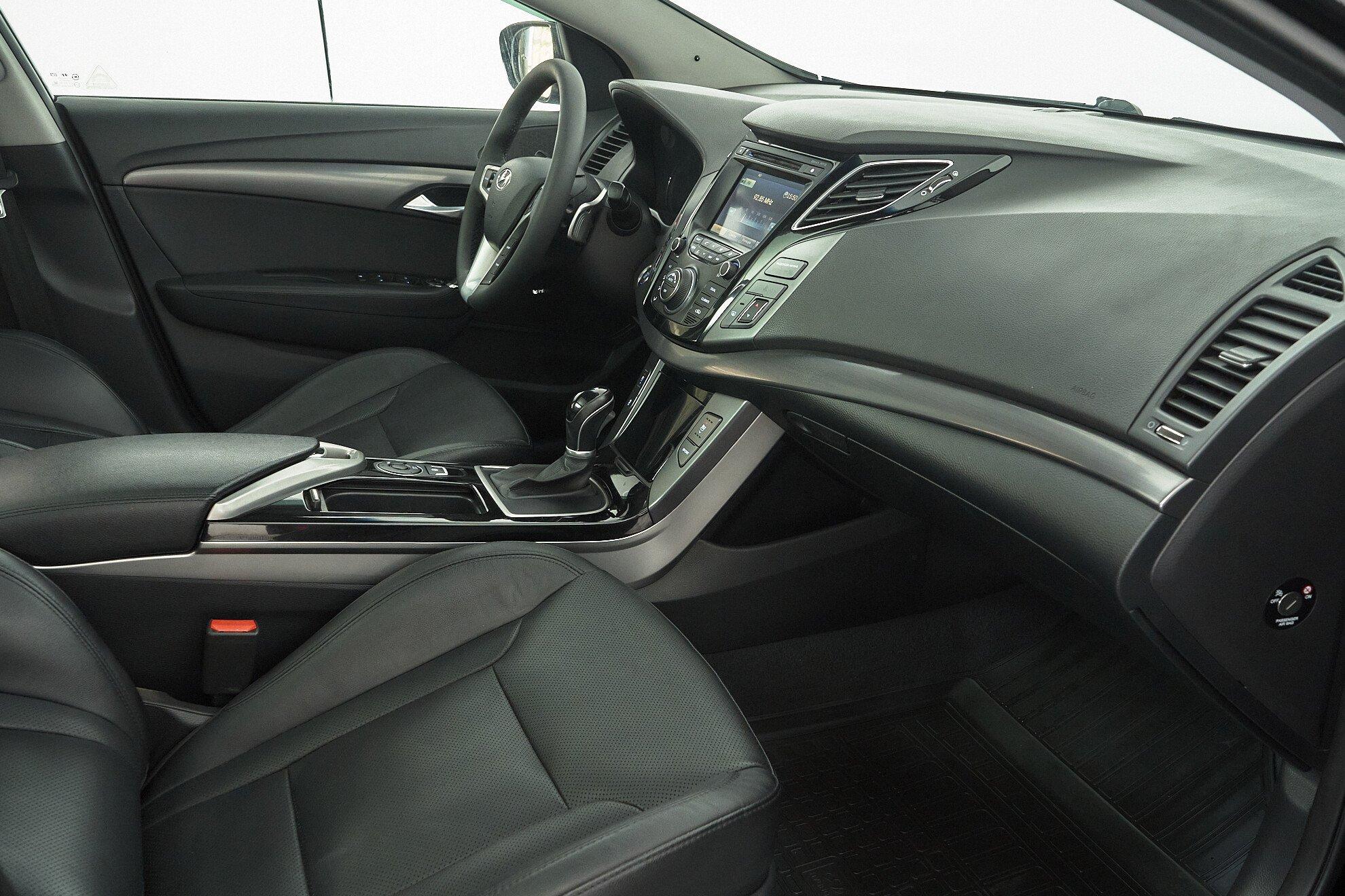 Hyundai i40 2013, черный