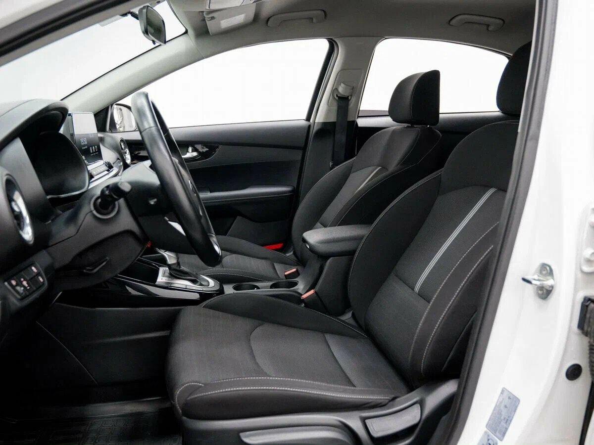 Kia Cerato 2019, белый