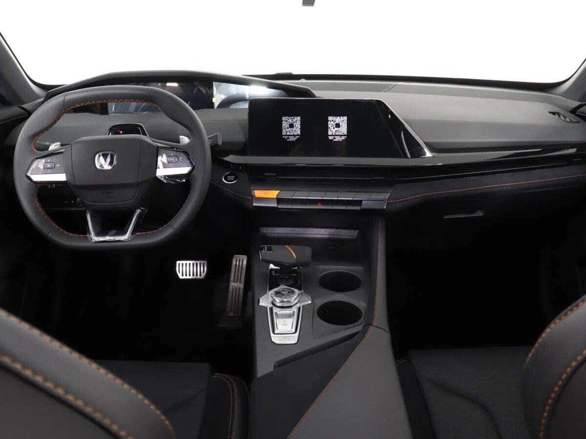 Changan UNI-V 2022, белый
