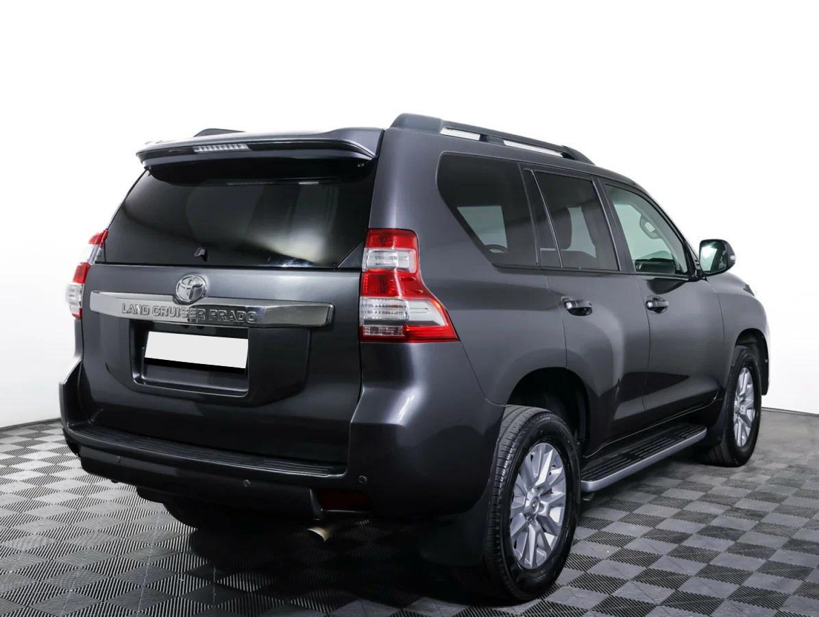 Toyota Land Cruiser Prado 2015, серый