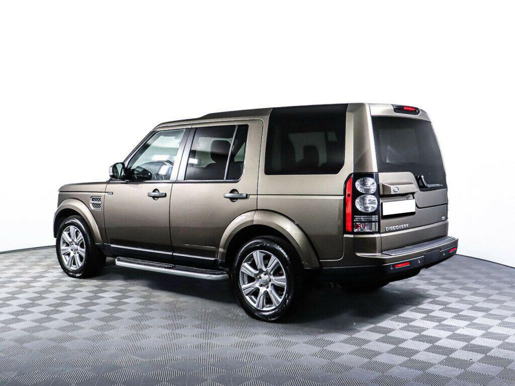 Land Rover Discovery 2016, коричневый