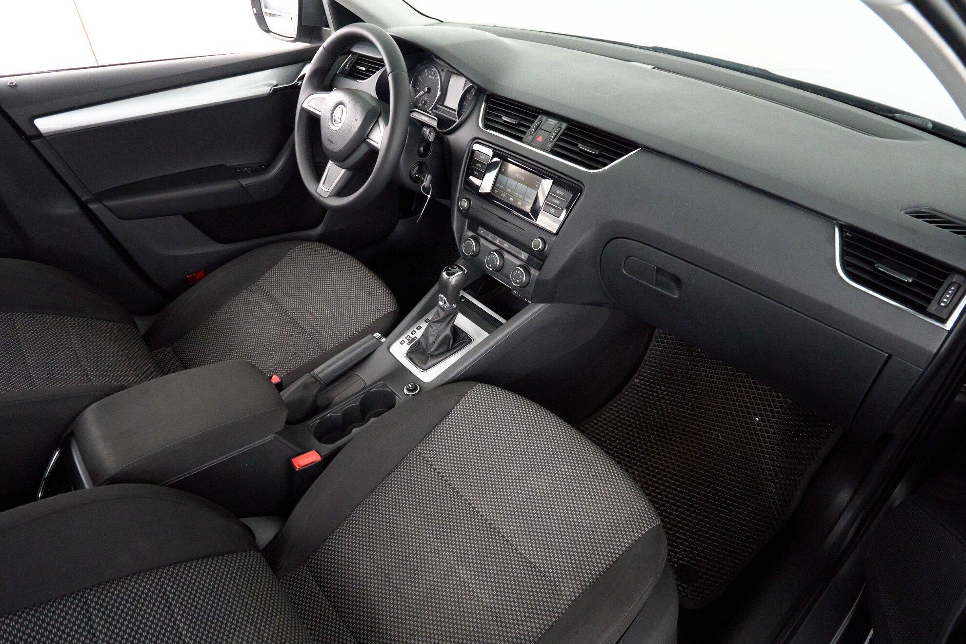 Skoda Octavia 2014, серый