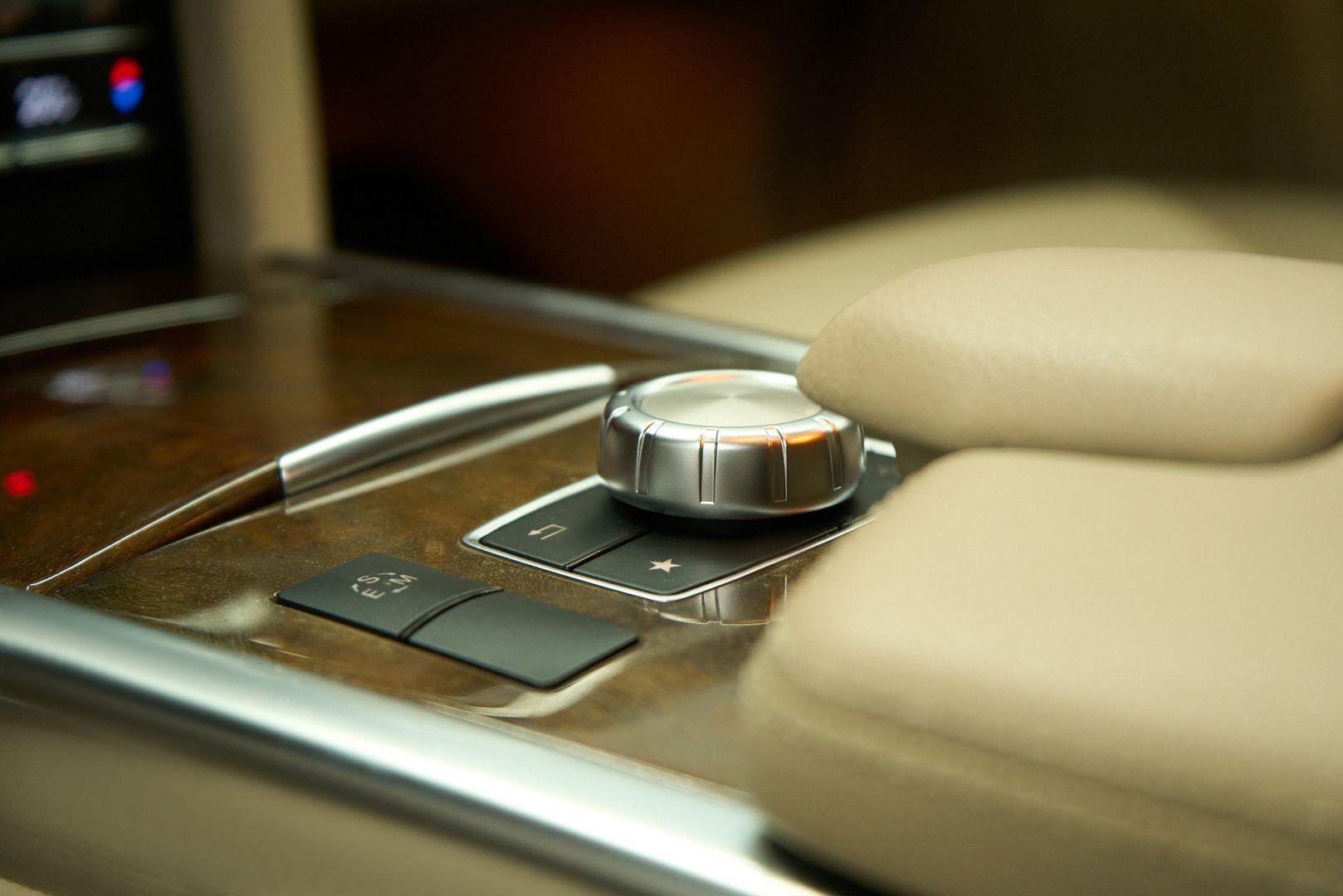 Mercedes-Benz E-Класс 2014, черный