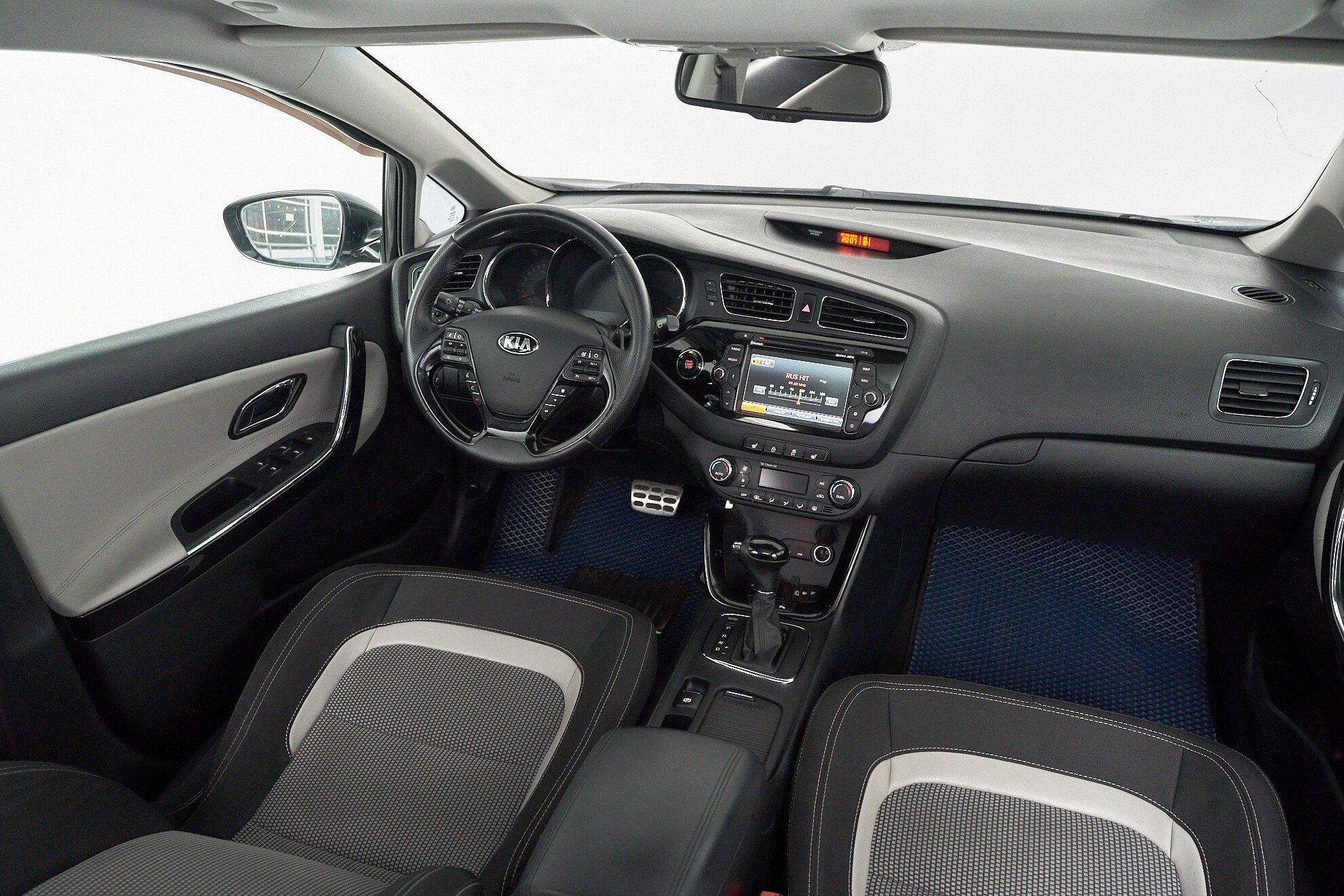 Kia Ceed 2013, черный