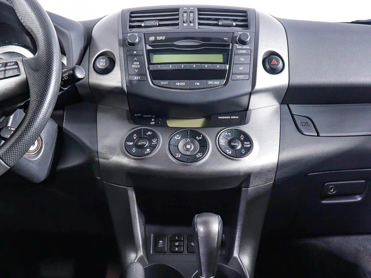 Toyota RAV4 2012, коричневый