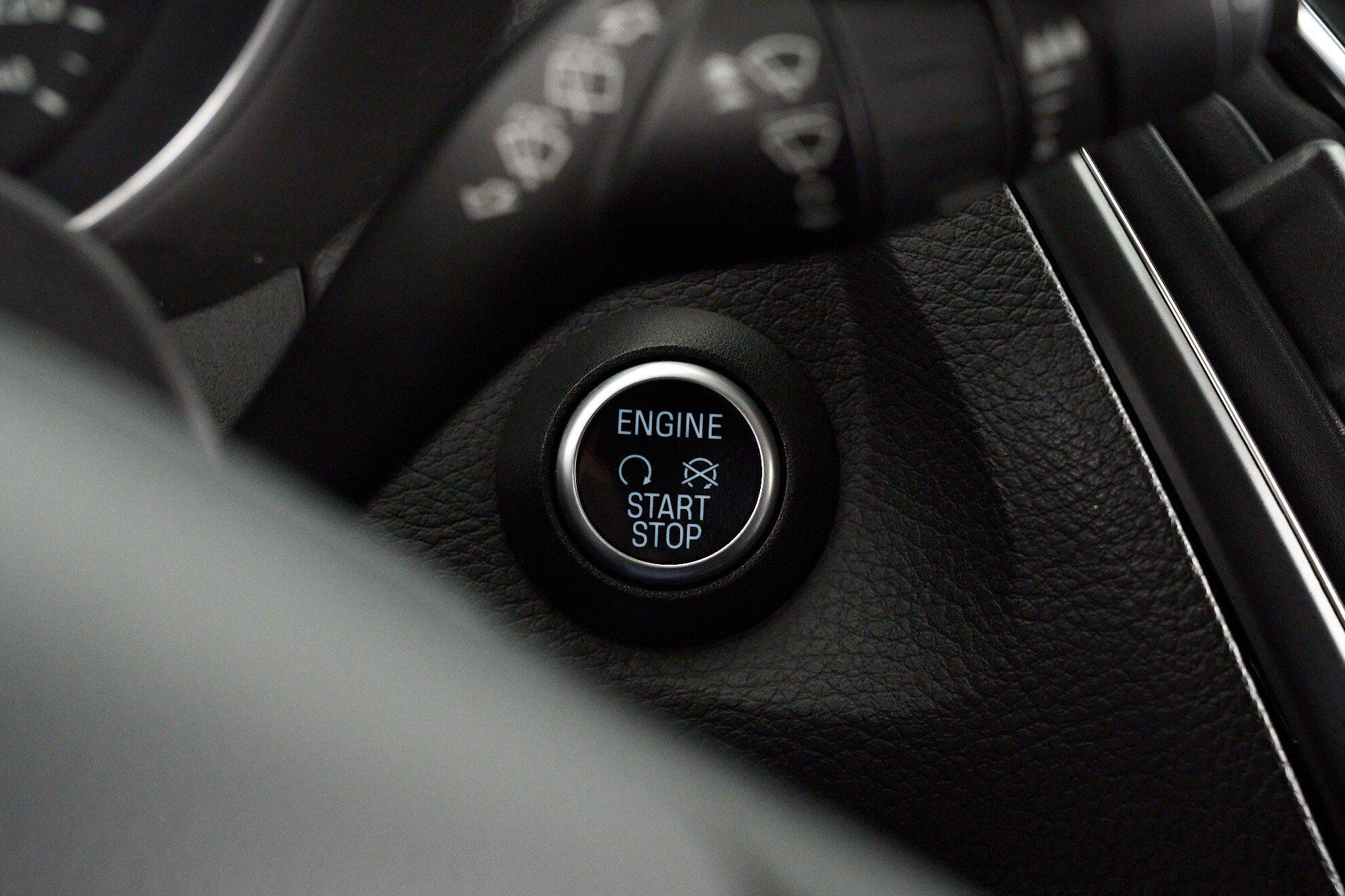 Ford Focus 2015, черный