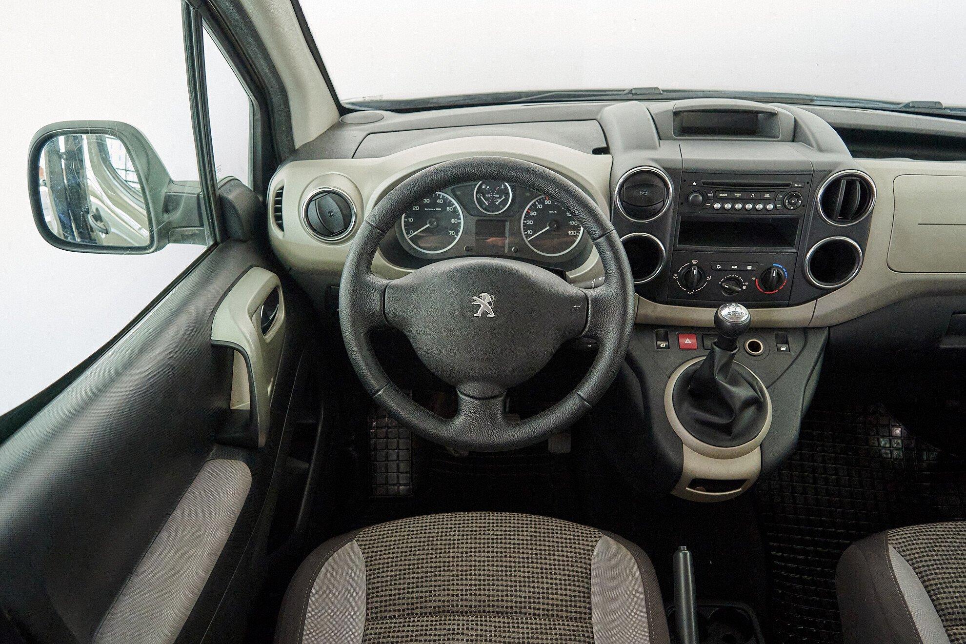 Peugeot Partner 2013, серый