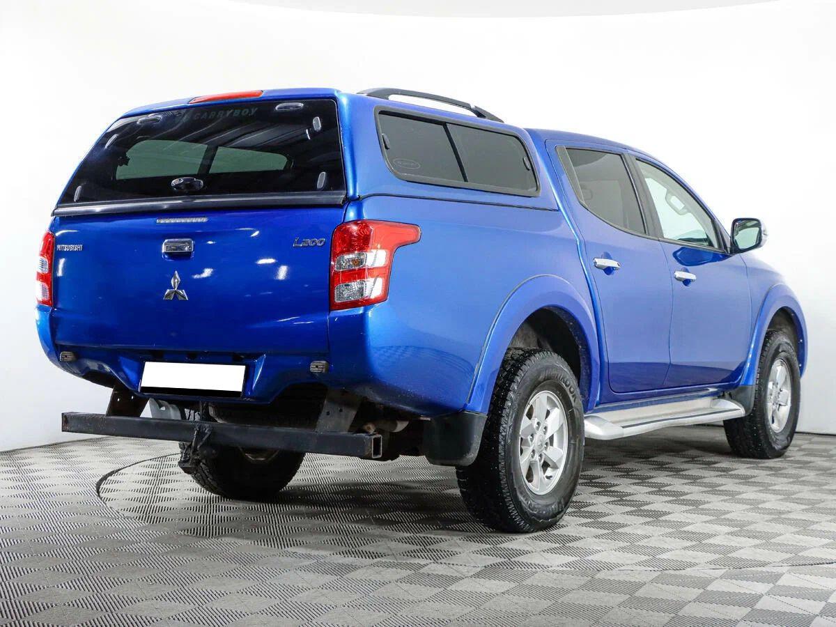 Mitsubishi L200 2017, синий