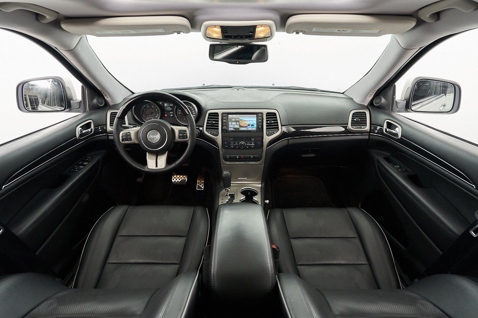 Jeep Grand Cherokee 2012, белый