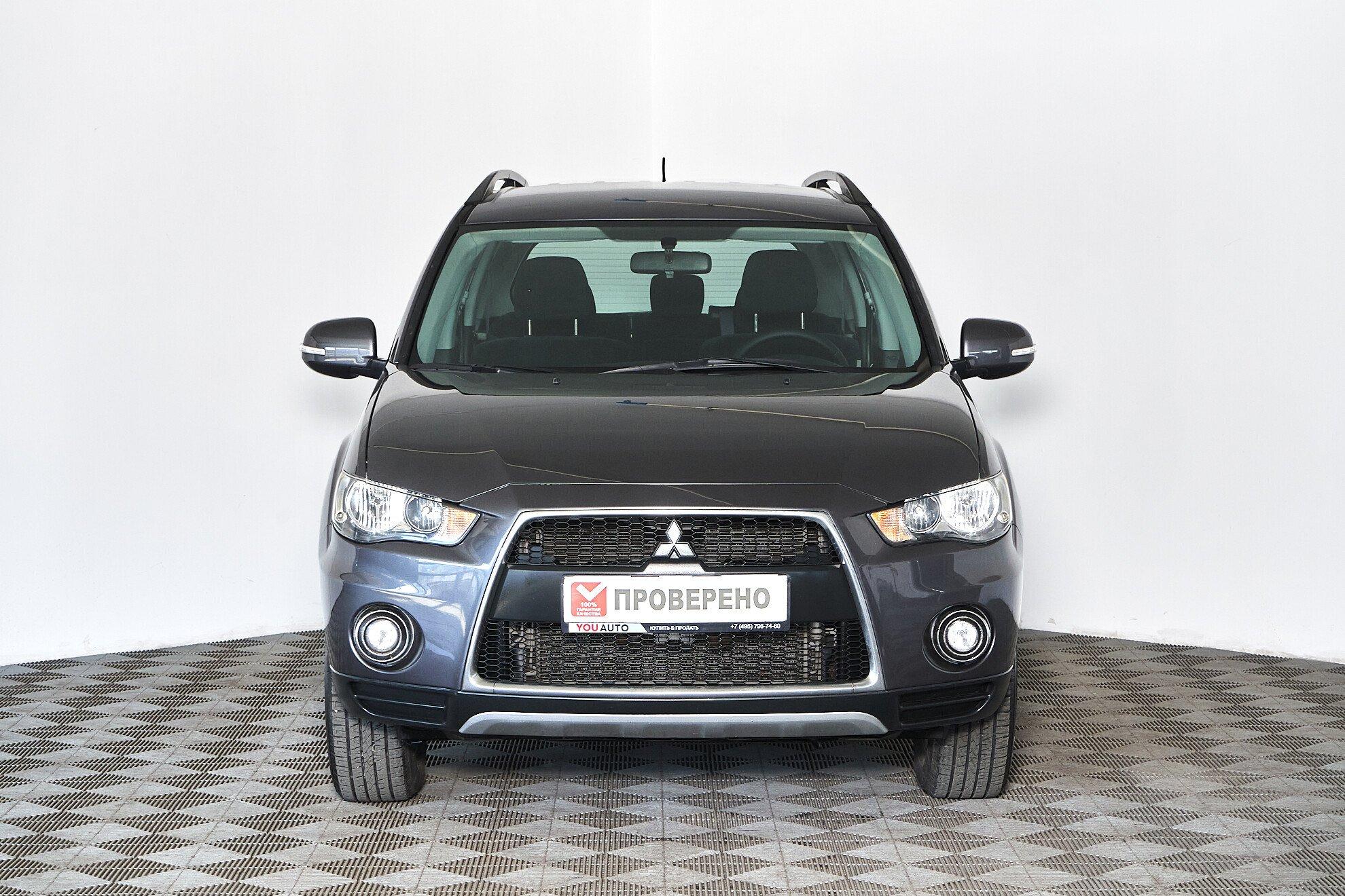 Mitsubishi Outlander 2011, серый
