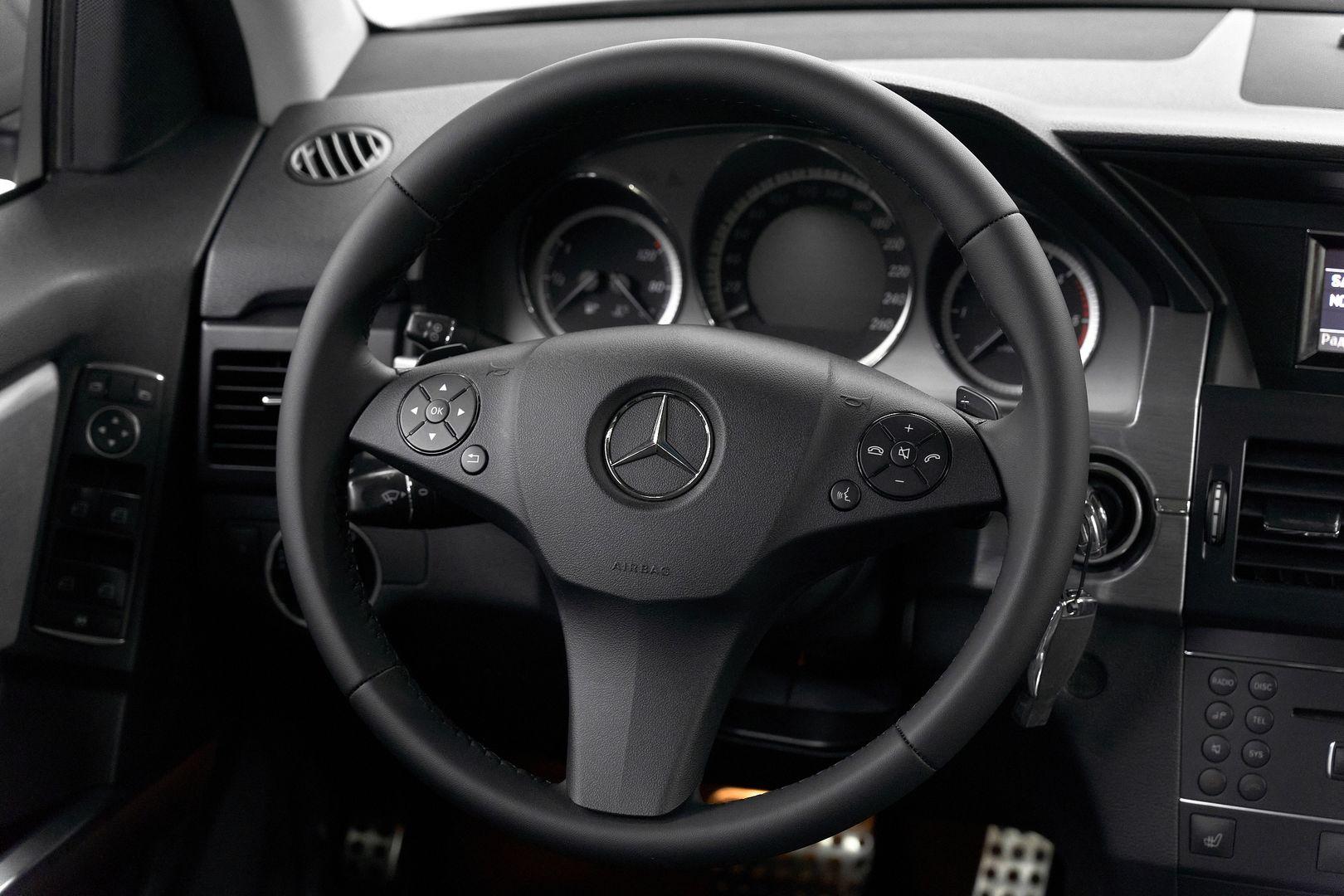 Mercedes-Benz GLK-Класс 2011, серый