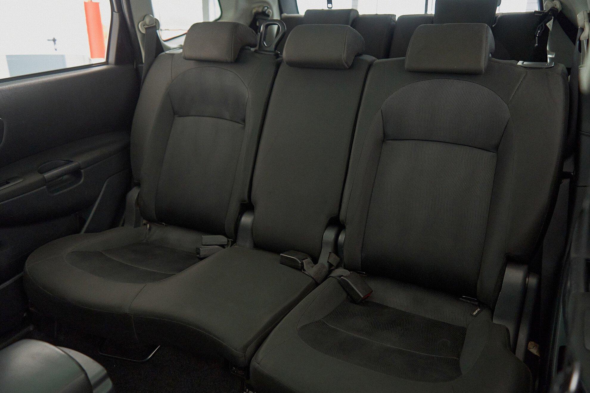 Nissan Qashqai+2 2013, белый