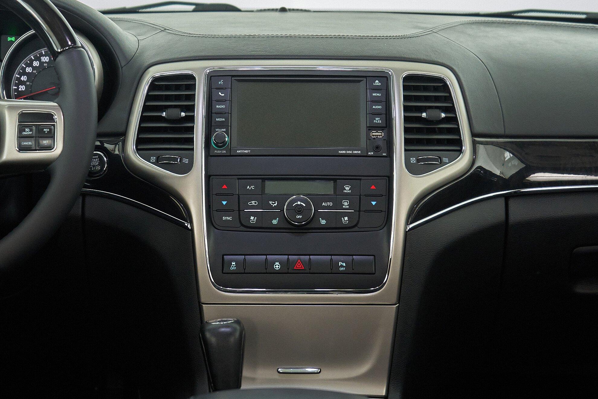 Jeep Grand Cherokee 2012, белый