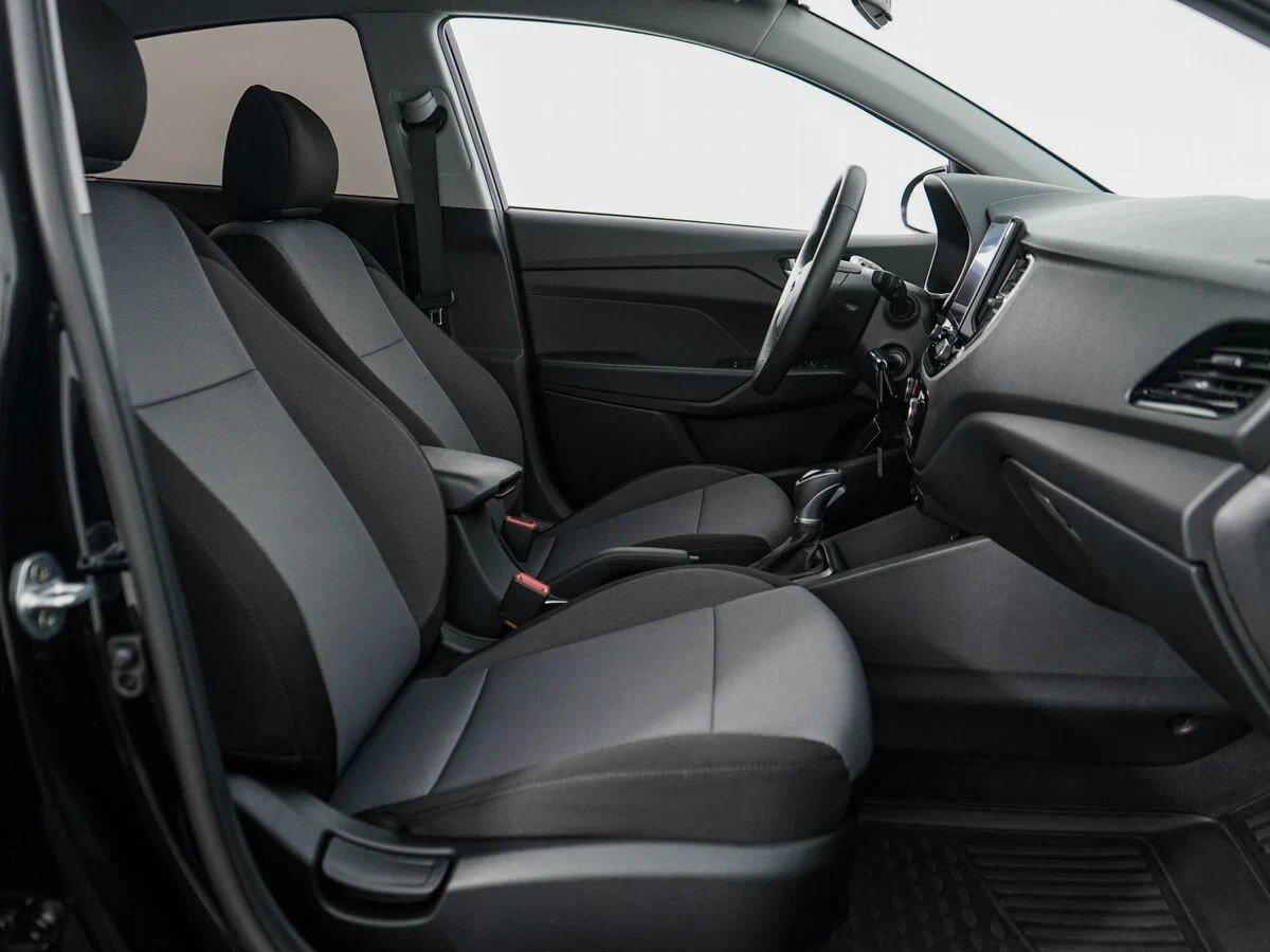 Hyundai Solaris 2022, черный