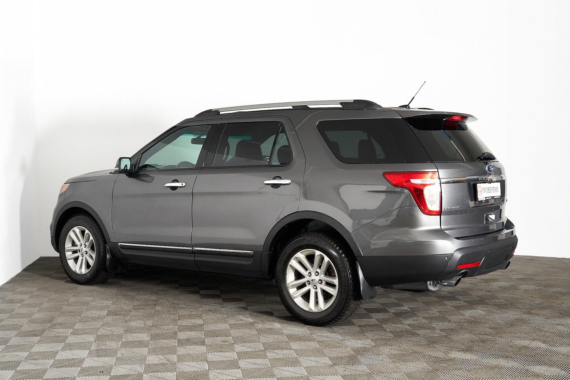 Ford Explorer 2014, серый