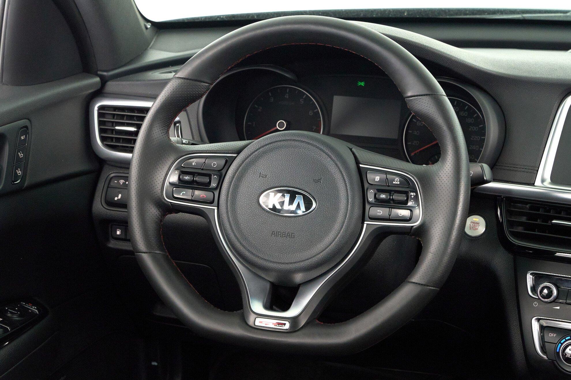 Kia Optima 2018, синий