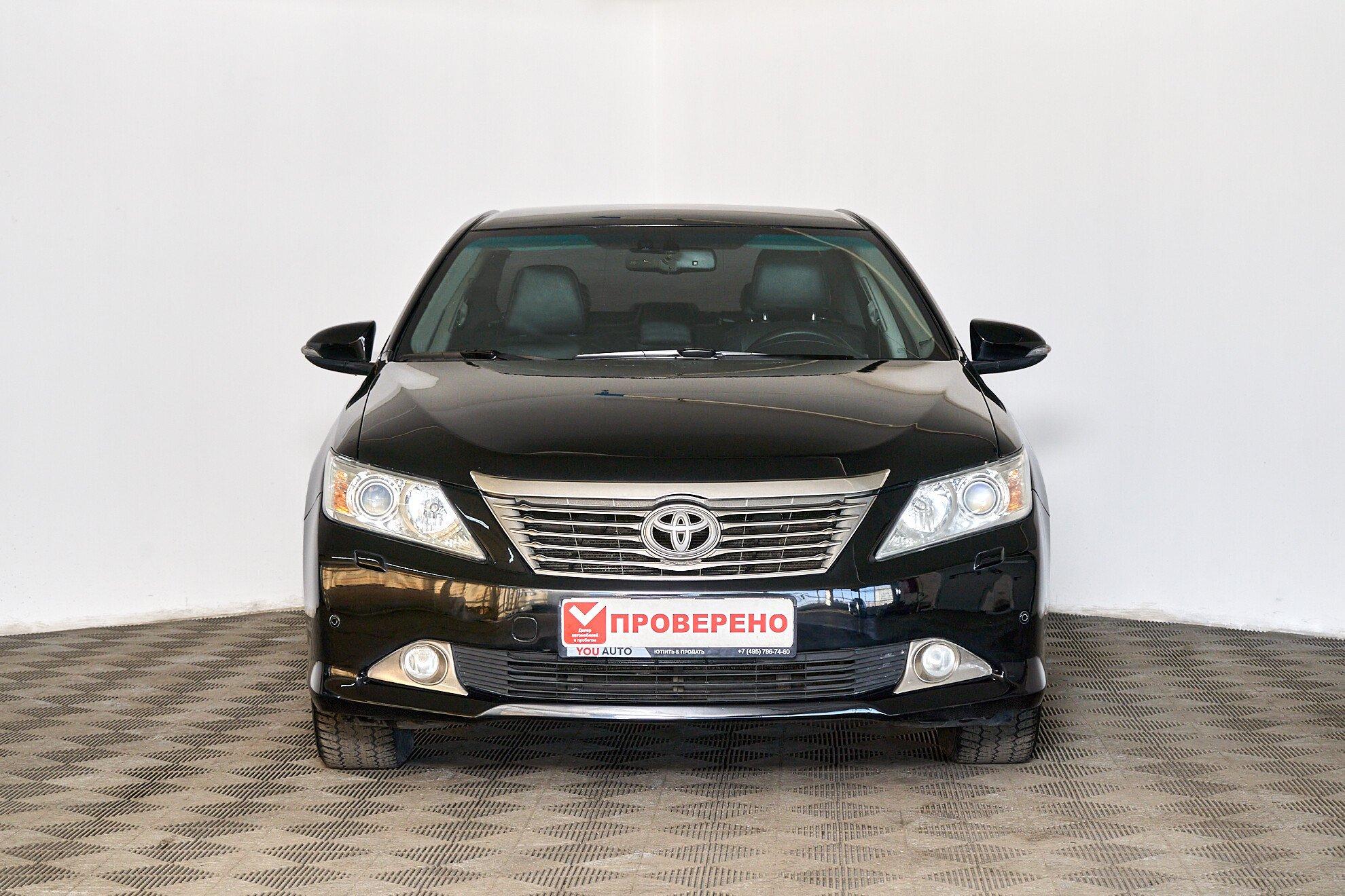 Toyota Camry 2014, черный