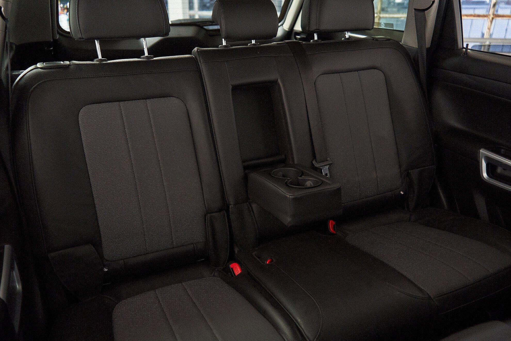 Opel Antara 2014, черный
