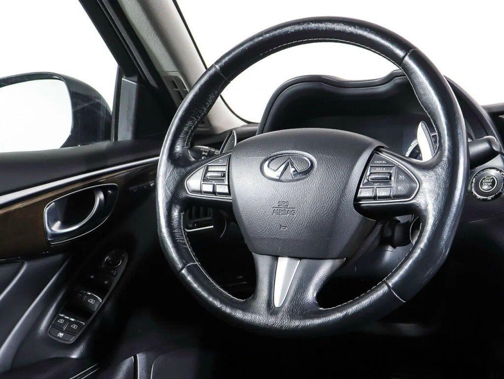 Infiniti Q50 2017, коричневый