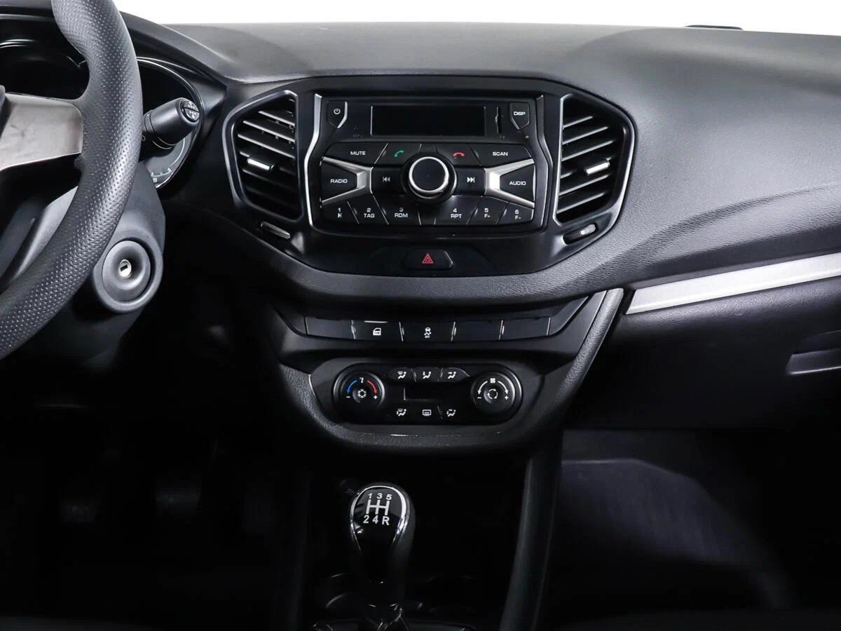 LADA (ВАЗ) Vesta 2017, коричневый