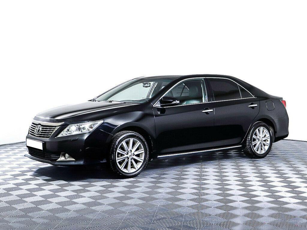 Toyota Camry 2014, черный