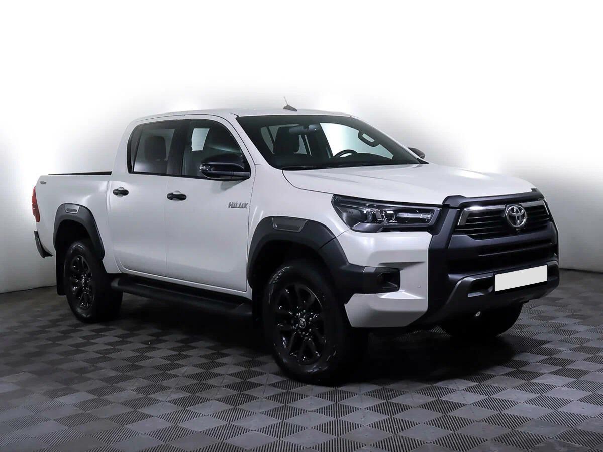 Toyota Hilux 2024, белый