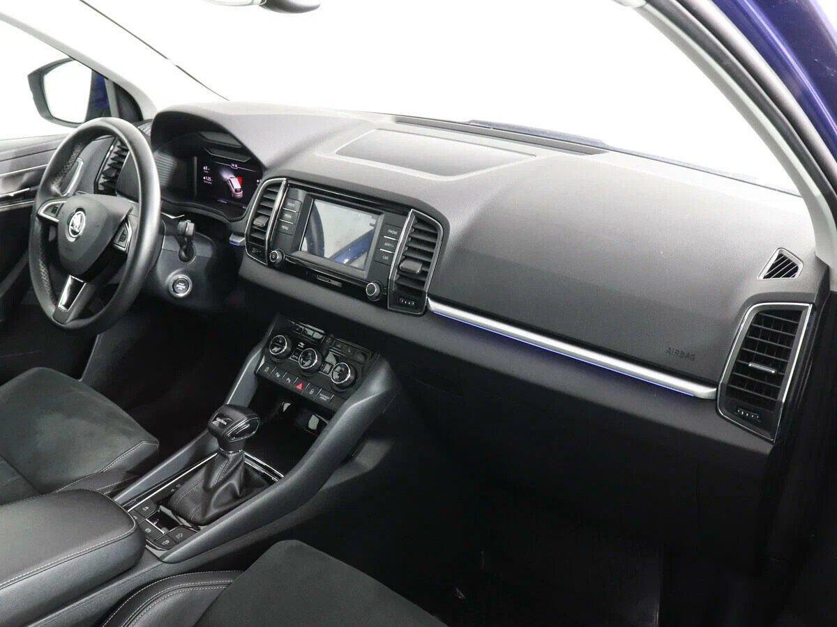 Skoda Karoq 2021, синий