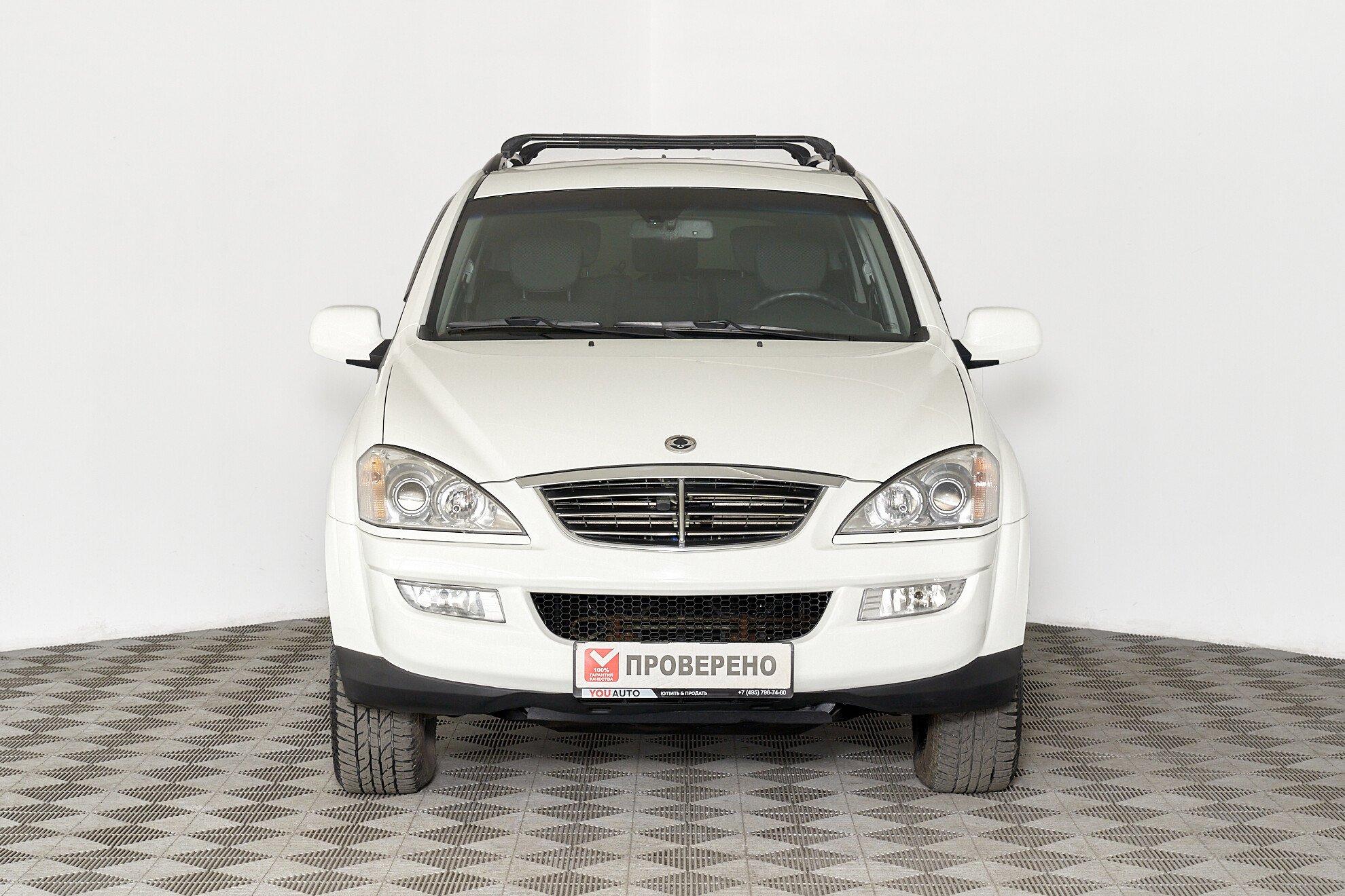 SsangYong Kyron 2013, белый