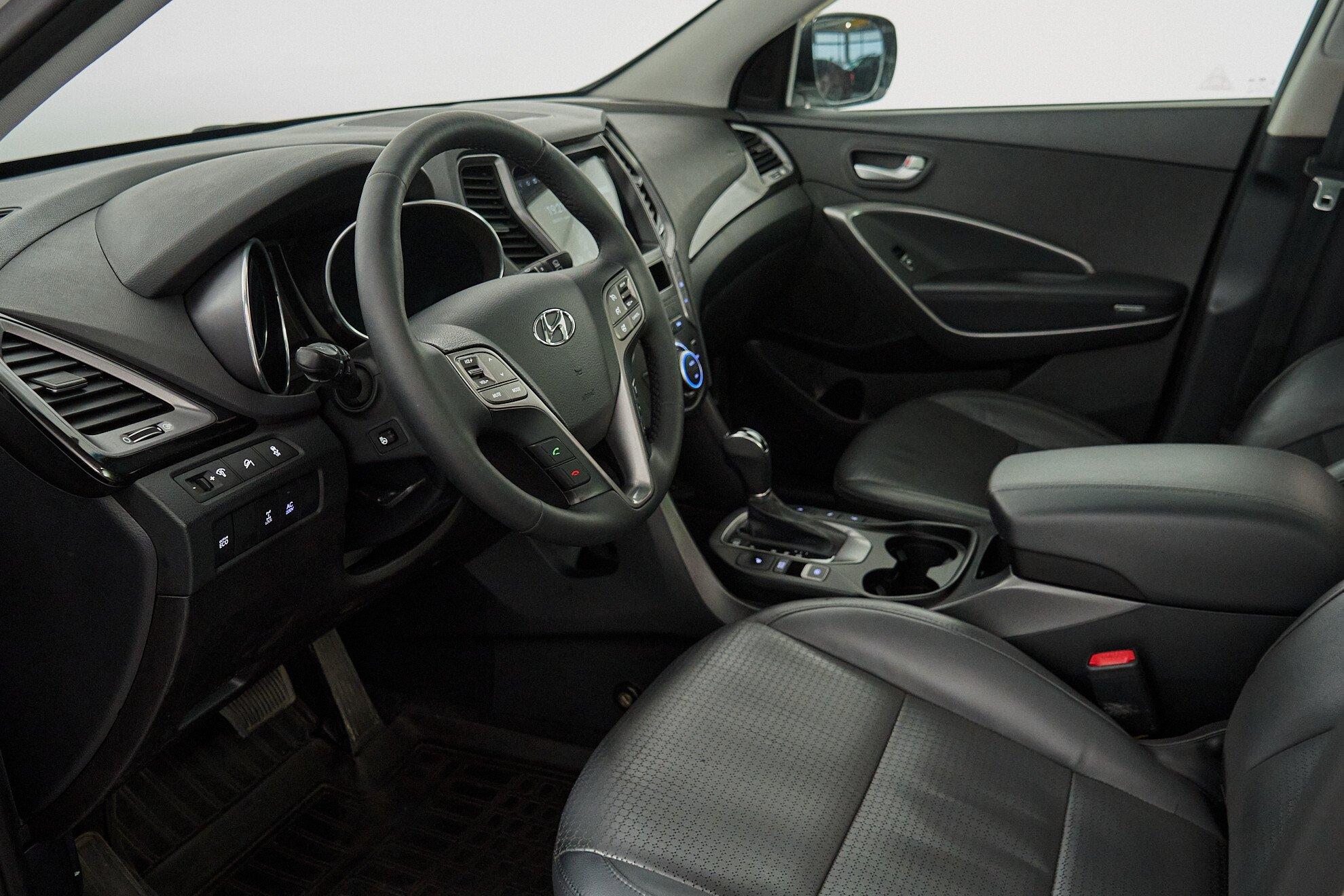 Hyundai Santa Fe 2013, белый
