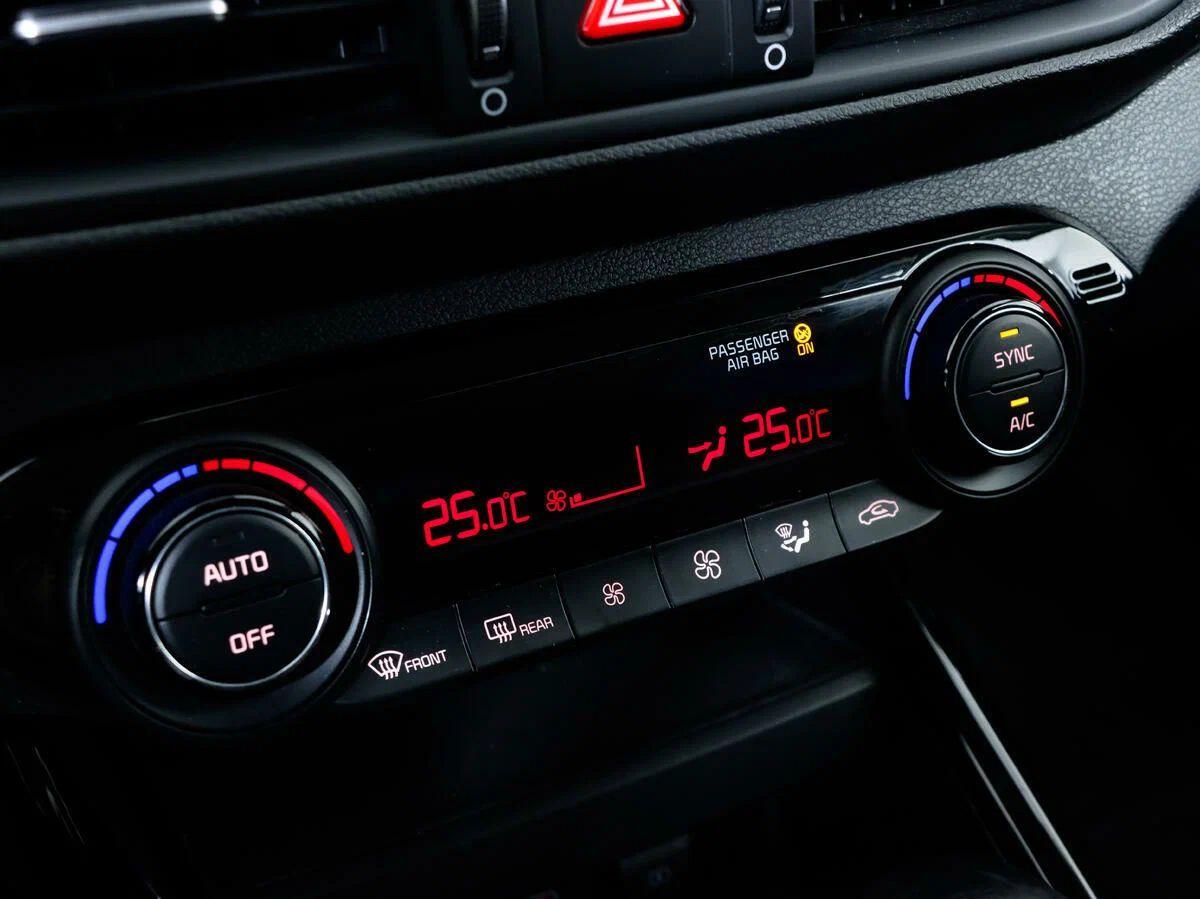 Kia Cerato 2022, синий