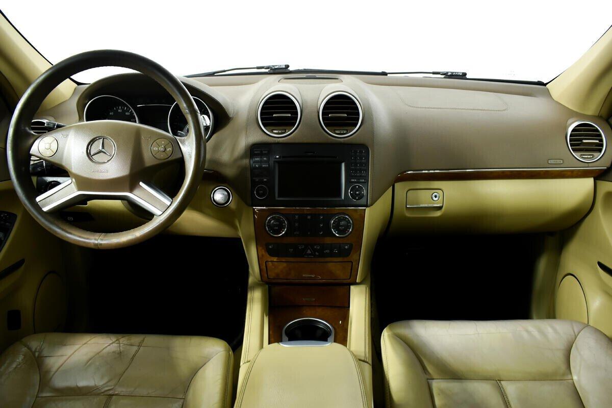 Mercedes-Benz GL-Класс 2008, белый