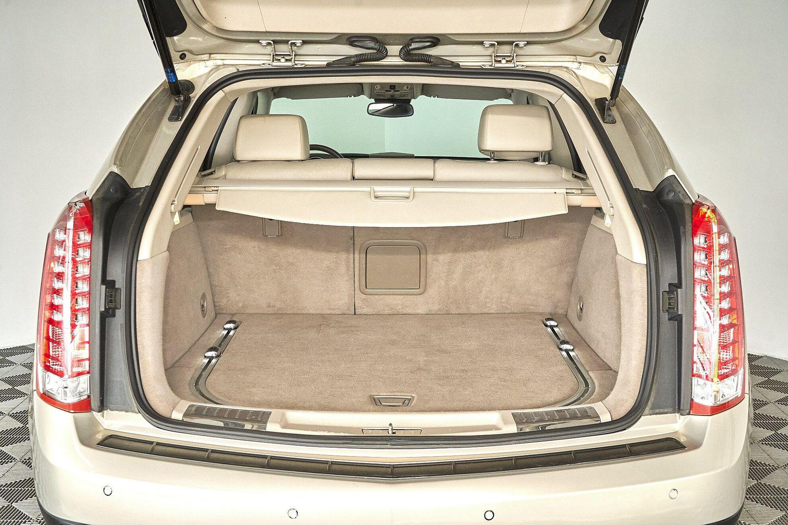 Cadillac SRX 2011, бежевый