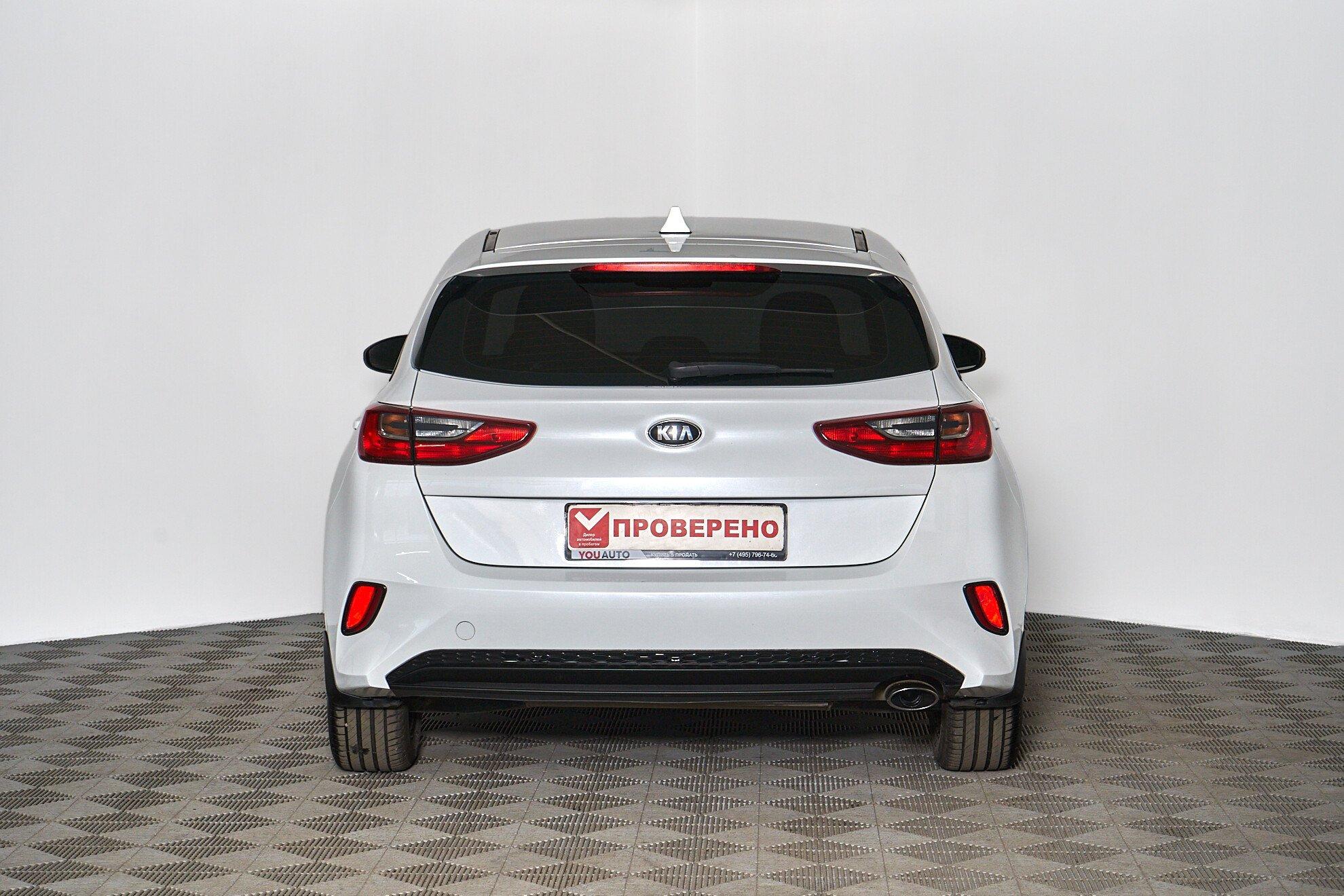 Kia Ceed 2018, белый