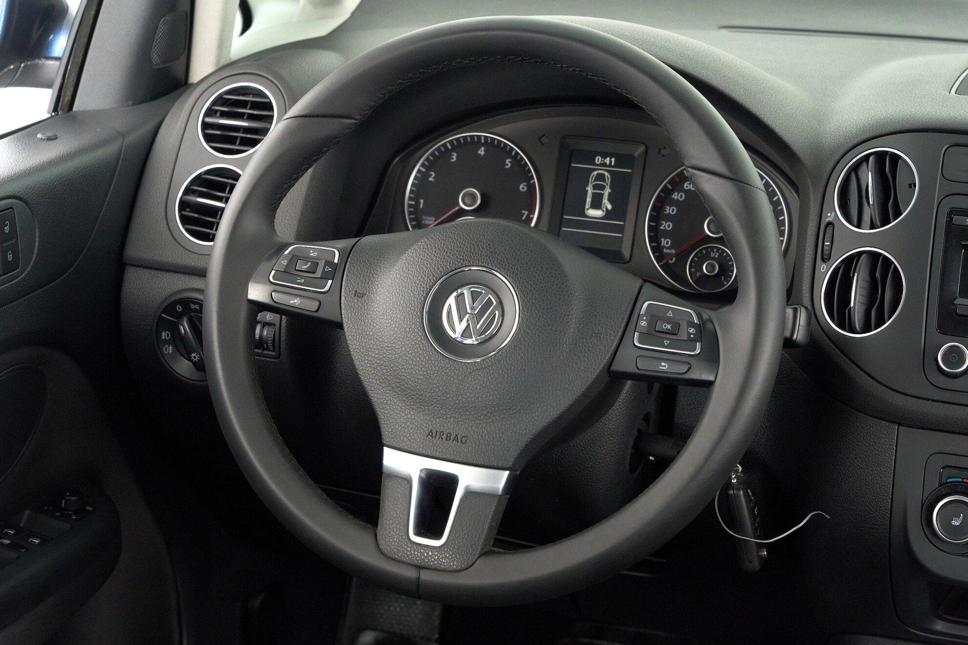 Volkswagen Golf Plus 2012, синий
