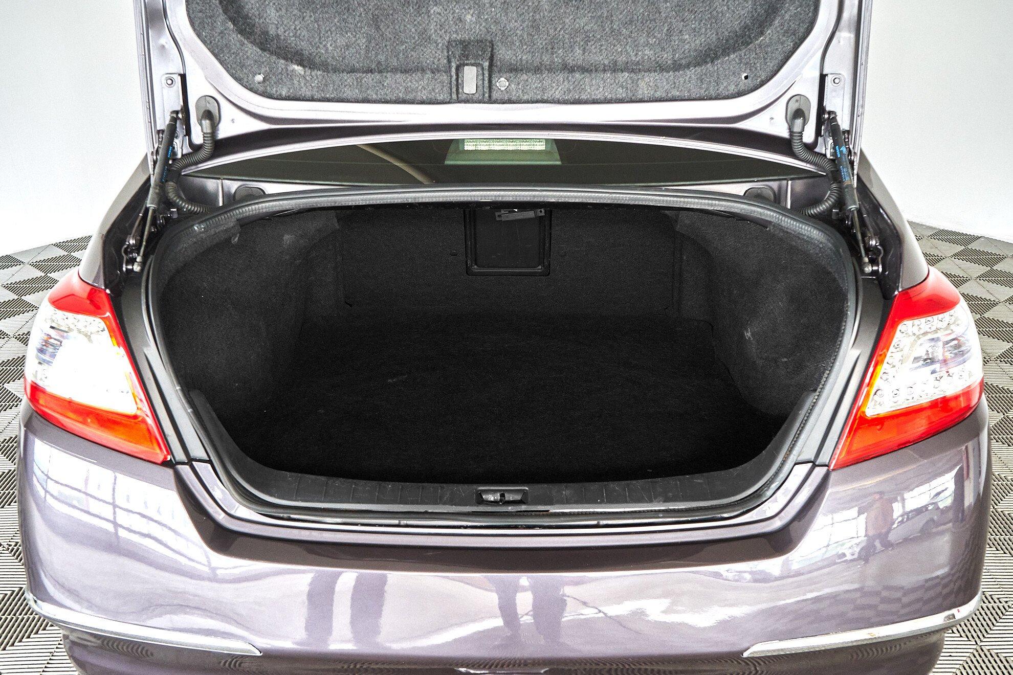 Nissan Teana 2011, серый