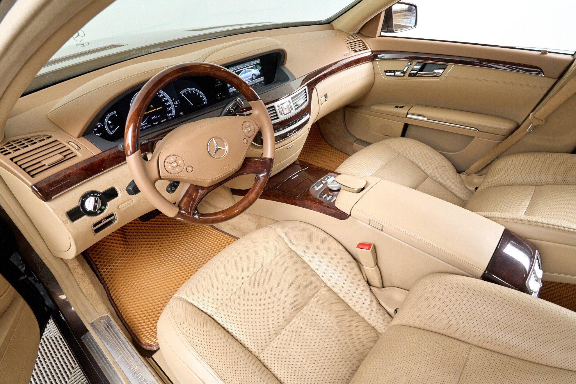 Mercedes-Benz S-Класс 2012, коричневый