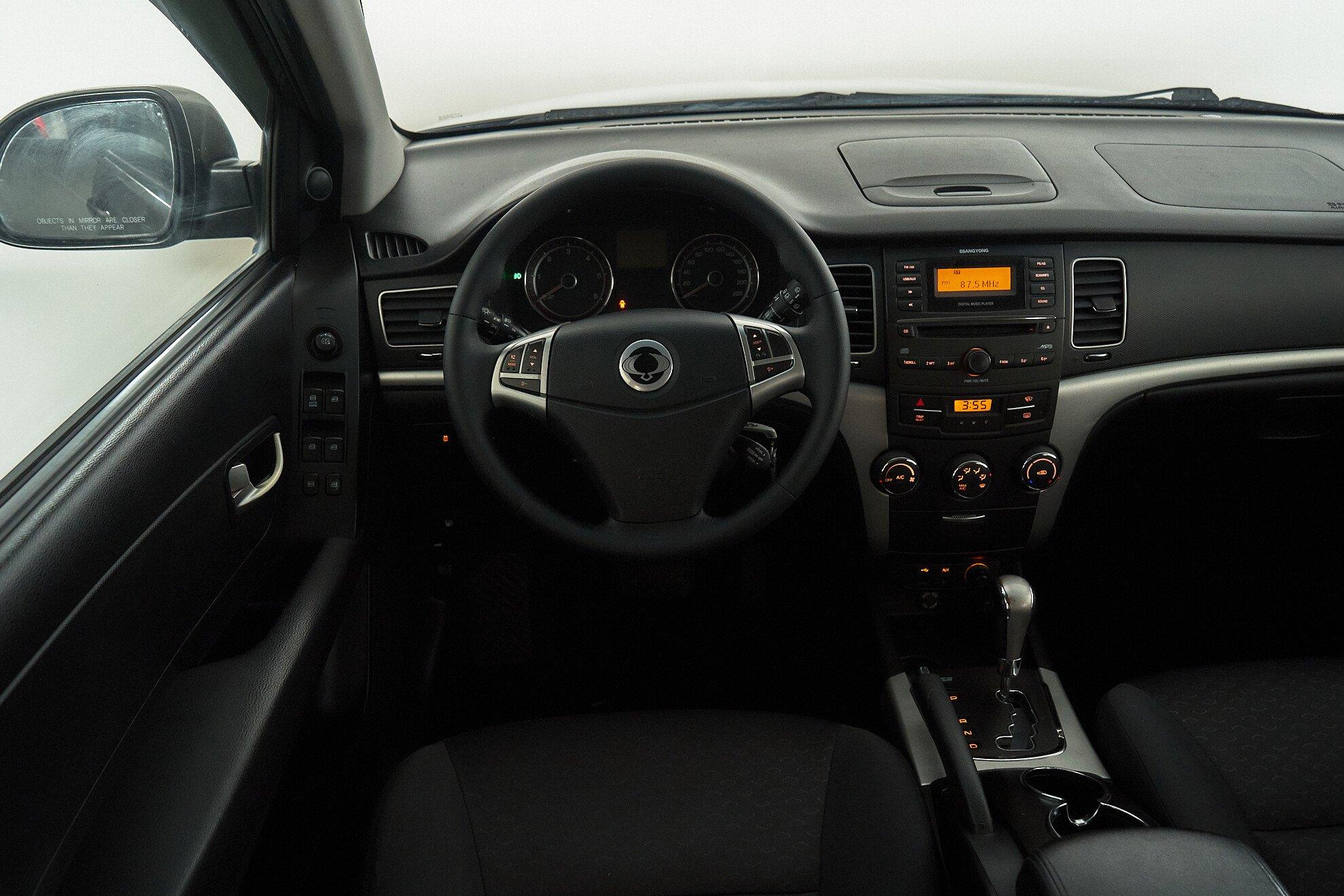 SsangYong Actyon 2013, серый