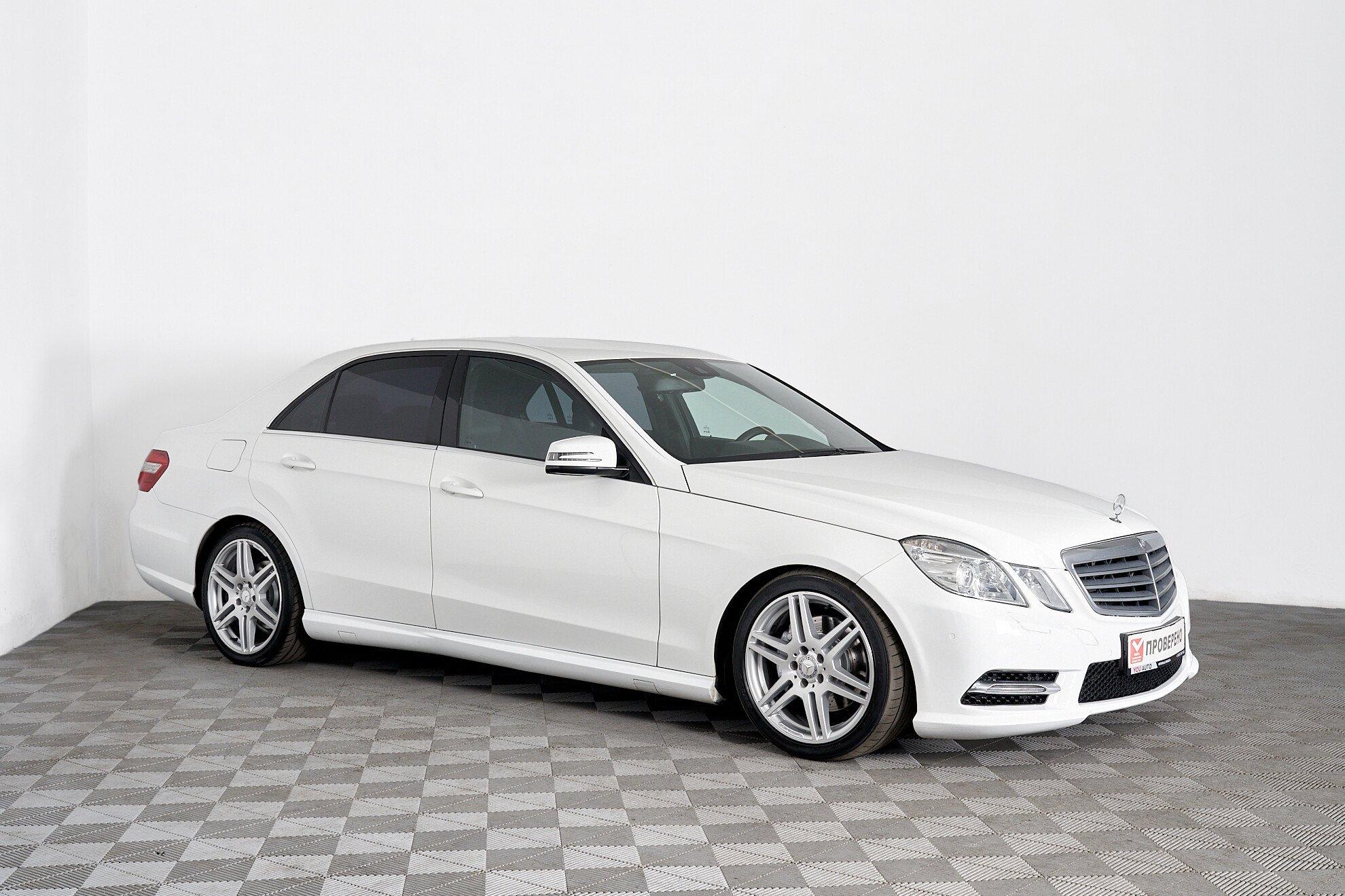 Mercedes-Benz E-Класс 2012, белый