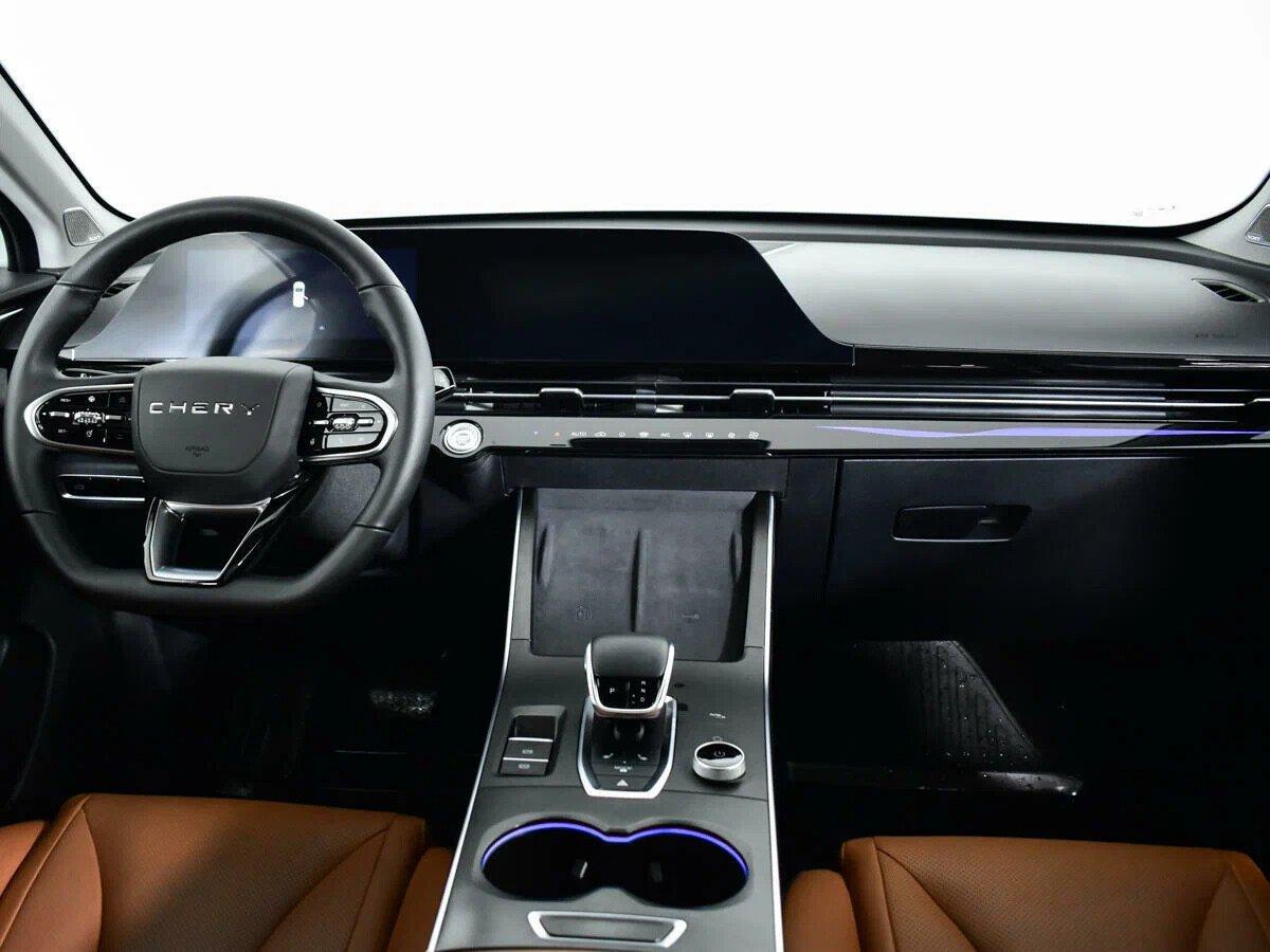 Omoda C5 2023, серебряный
