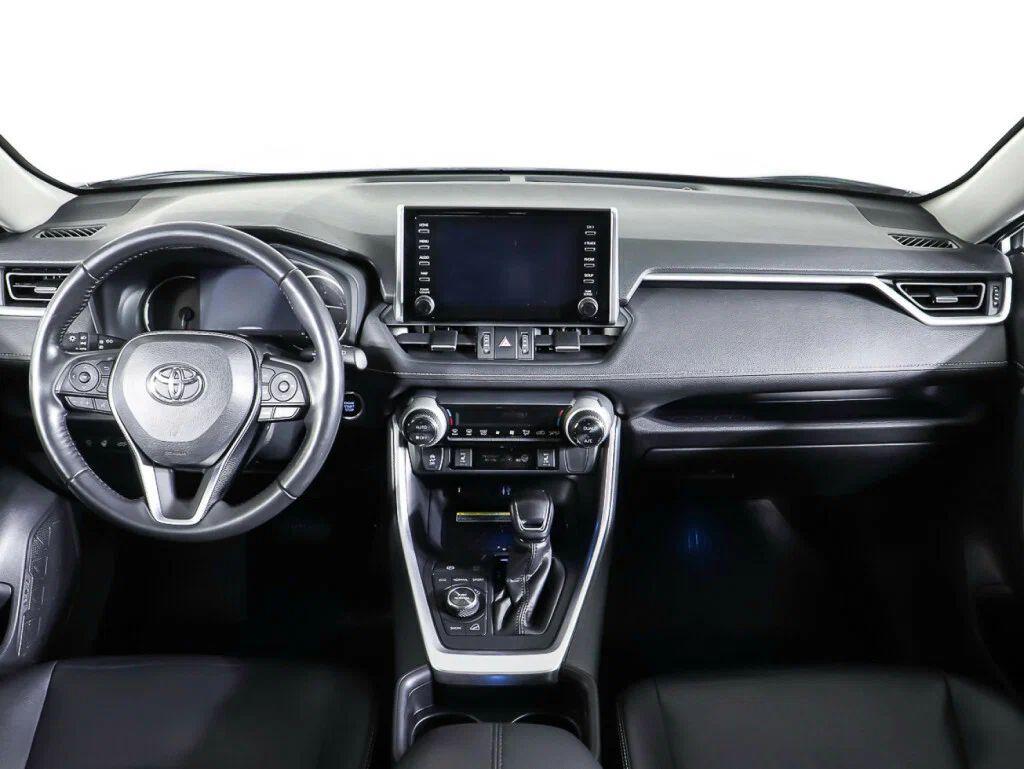 Toyota RAV4 2022, серый
