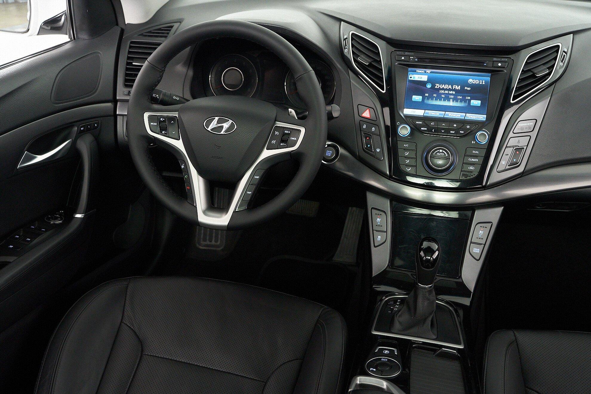 Hyundai i40 2014, белый